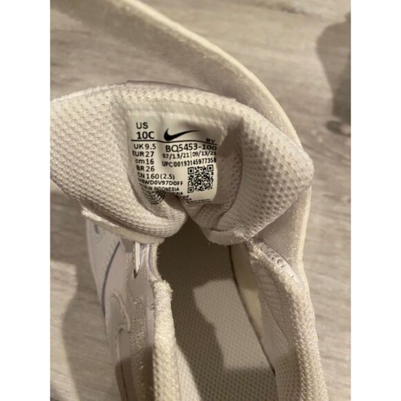 Nike Kids Boy's Court Borough Low Shoes Size 10C White - Picture 2 of 5